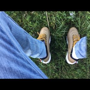 Meet your Posher, Luismel